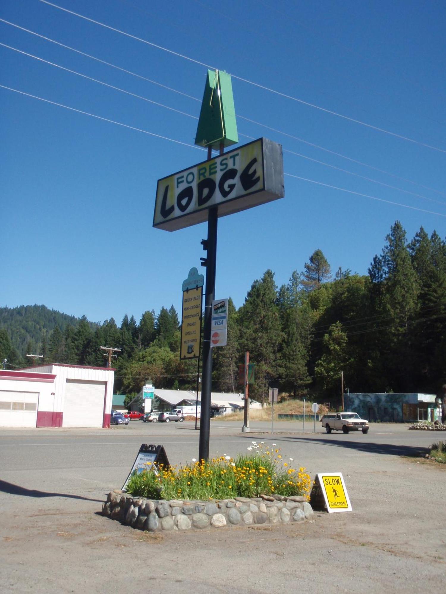 Forest Lodge Motel Happy Camp Екстериор снимка